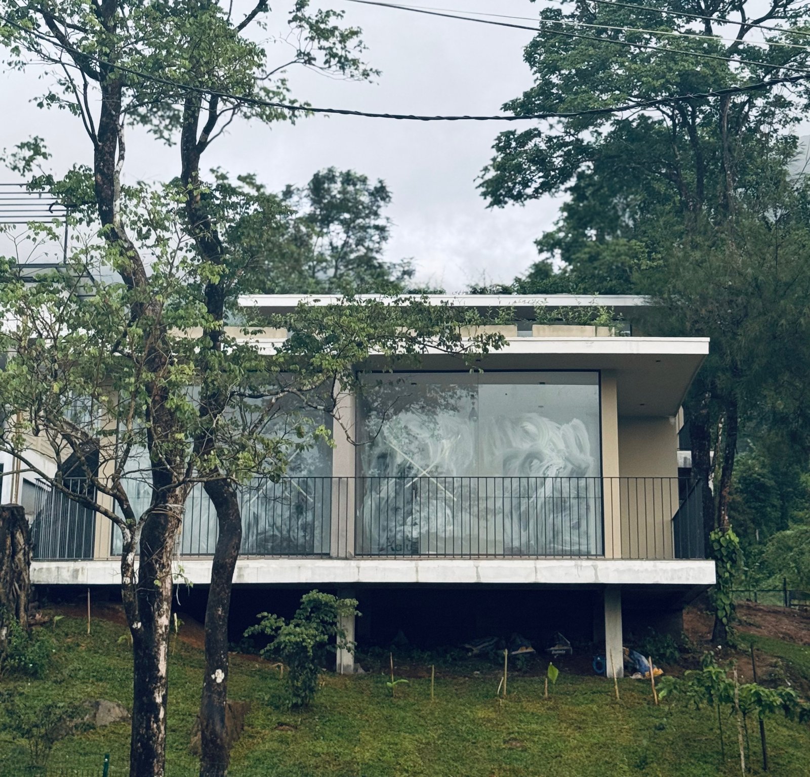 Pace 3 Boutique Villa Kakkadampoyil - Elegant minimalist design in nature